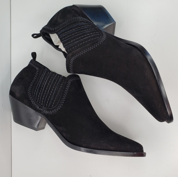 Schutz Jacqueline Black Suede Pointed Toe Low Western Pull On Ankle Boot Sz 8B - Picture 6 of 11